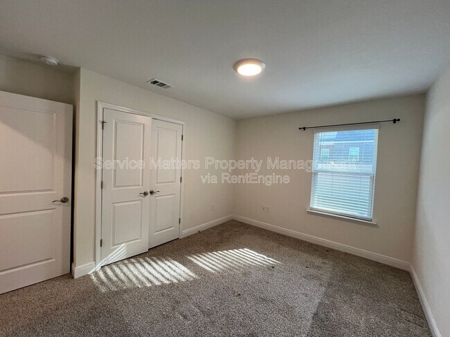 Building Photo - 4527 Plowman Ln