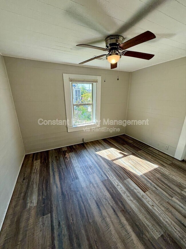 Building Photo - 116 Lexington Ave