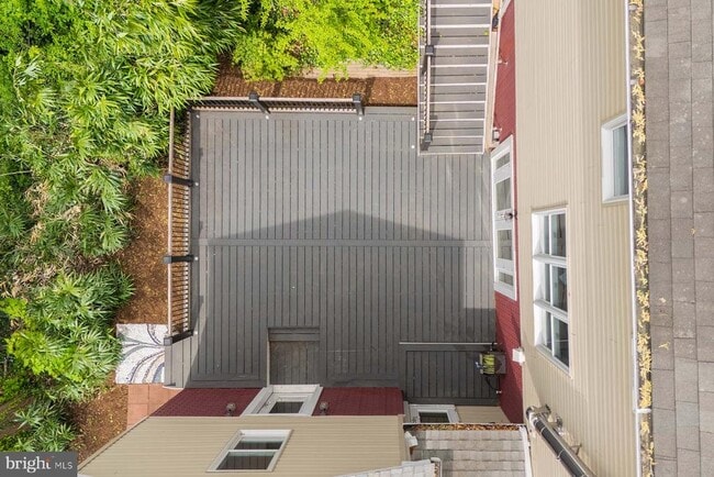 Building Photo - 1611 Avenue B