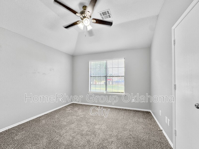 Building Photo - 10636 NW 35th St