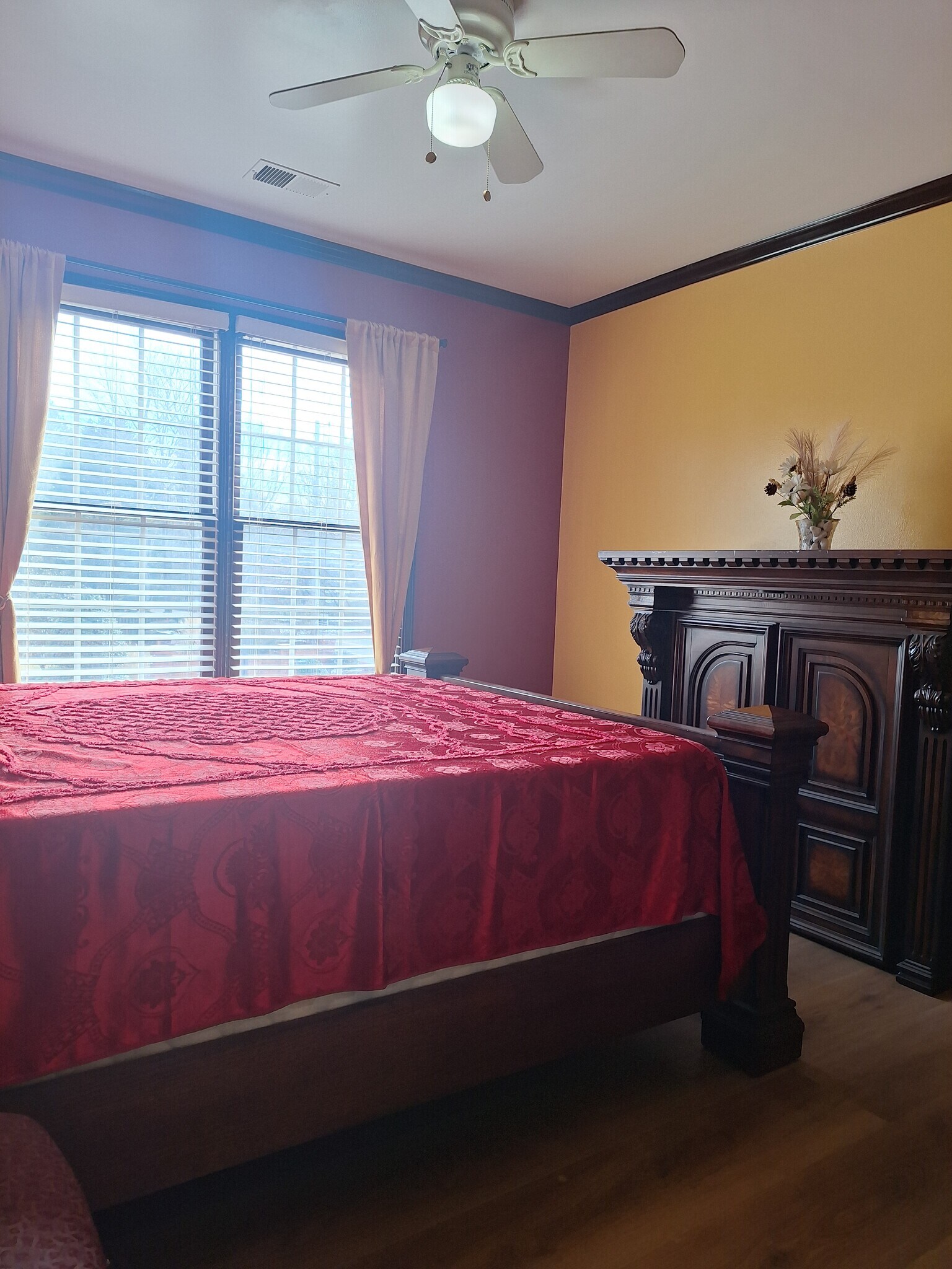 Building Photo - 100 Sunvalley Dr