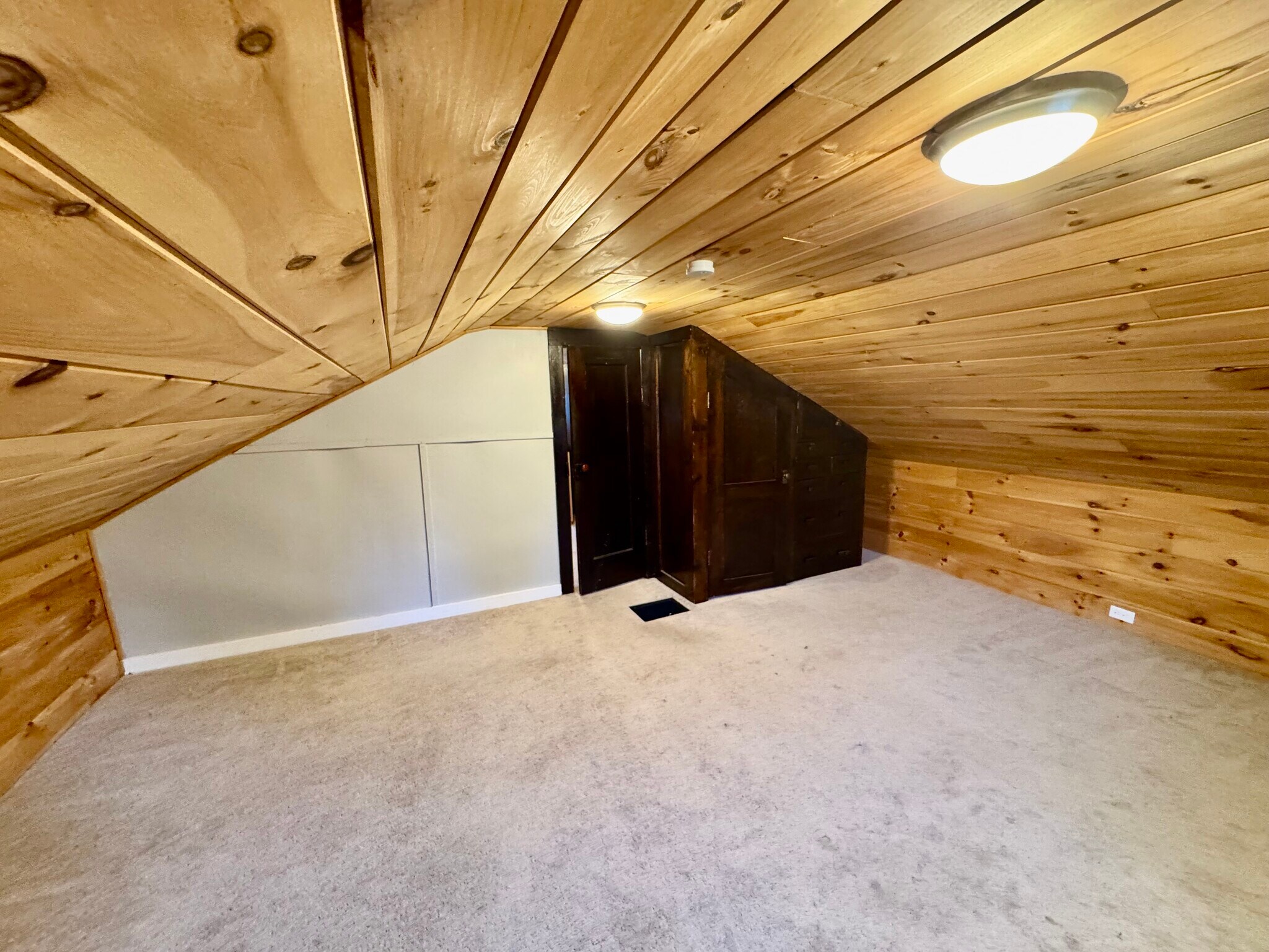 Building Photo - 11 Lincoln Ave