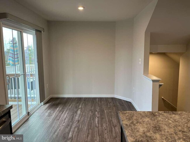 Building Photo - 2862 Farzi Cir