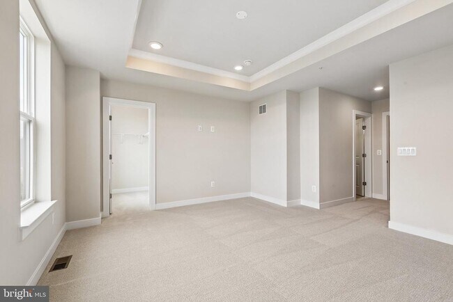 Building Photo - 20167 Northpark Dr