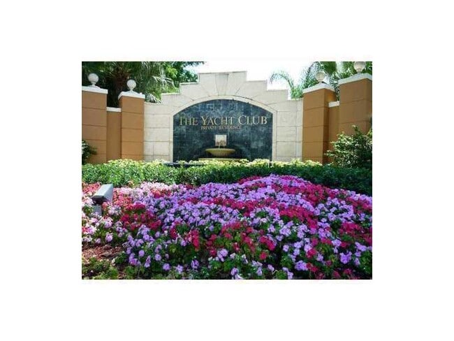 Primary Photo - 19555 E Country Club Dr
