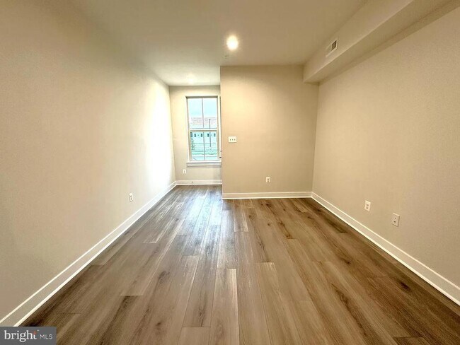 Building Photo - 24161 Pissarro Dr