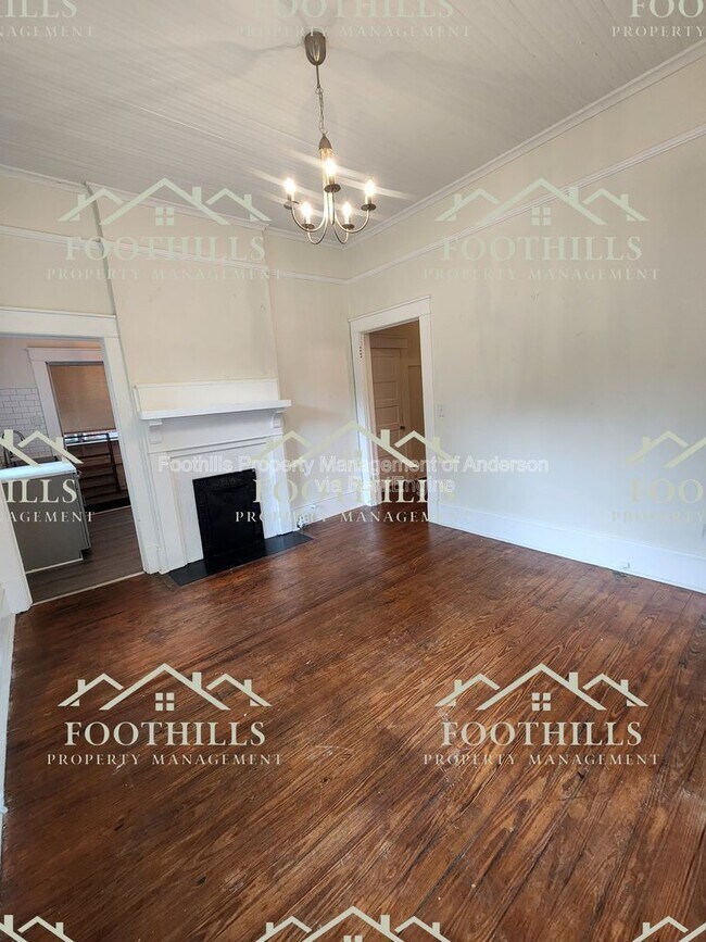 Building Photo - 1208 W Whitner St