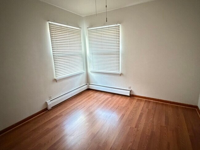 Building Photo - 1014 Clement St