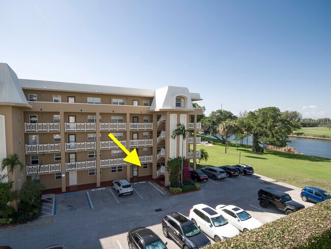 Building Photo - 308 Golfview Rd