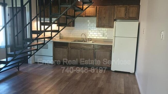 Building Photo - 1119 Hollander St