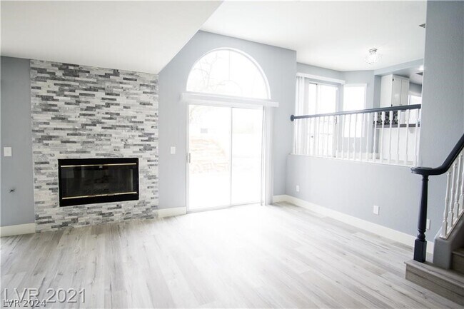 Building Photo - 3770 Moss Ridge Ct