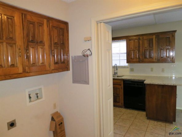 Building Photo - 5809 Hollytree-
