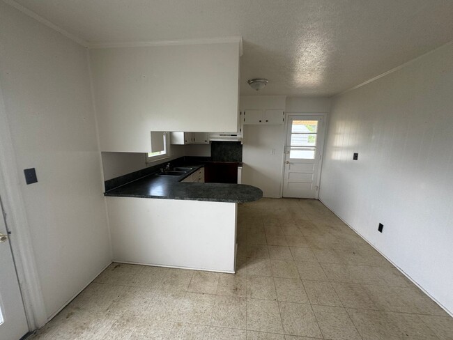 Building Photo - 3/1 in Kingstown, NC (Shelby, NC)