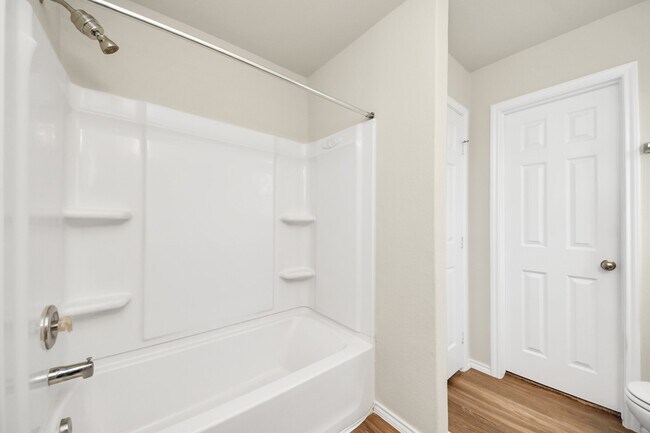 Building Photo - 15802 Sunny Stone Dr