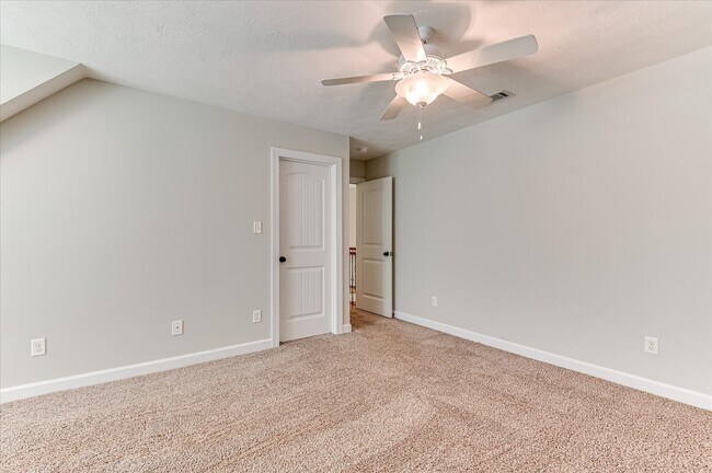 Building Photo - 1111 Sumter Landing Cir