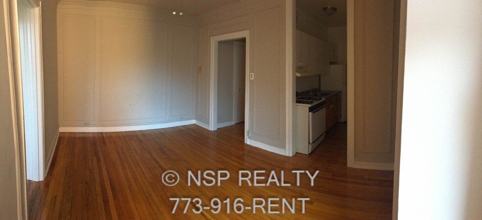 Building Photo - 1367 W Estes Ave