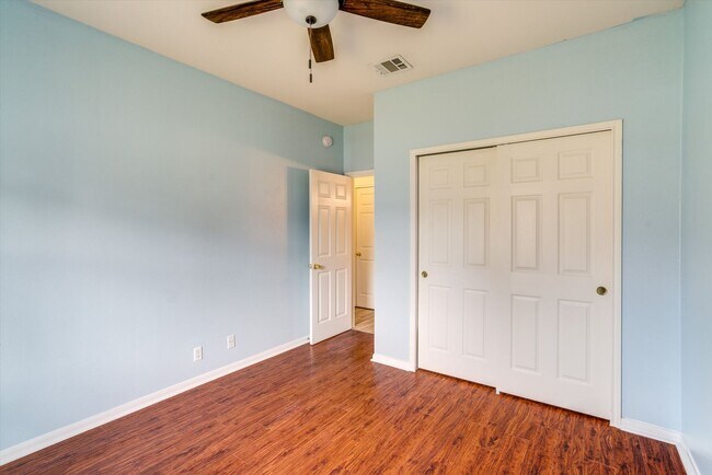 Building Photo - 2300 Wisteria Way