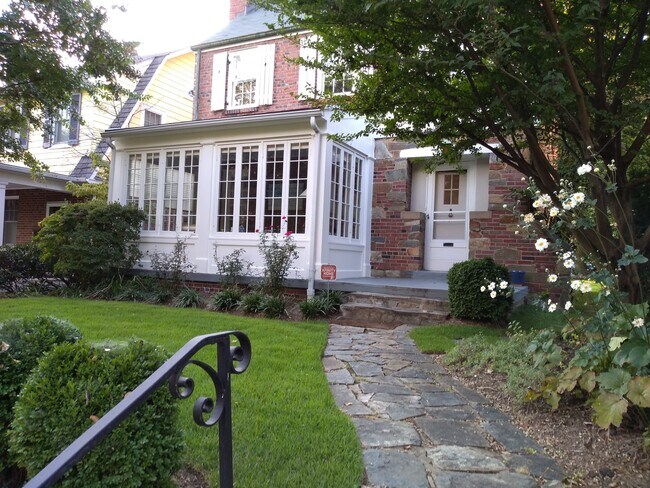 Primary Photo - 5334 Nebraska Ave NW