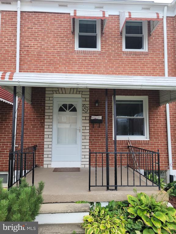 Building Photo - 2212 Vailthorn Rd