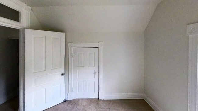 Building Photo - 8 S Normal St