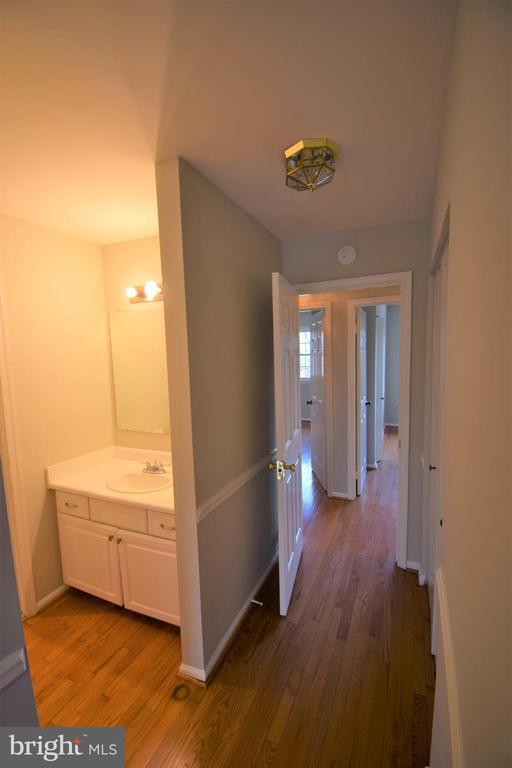 Building Photo - 8243 Cedar Landing Ct