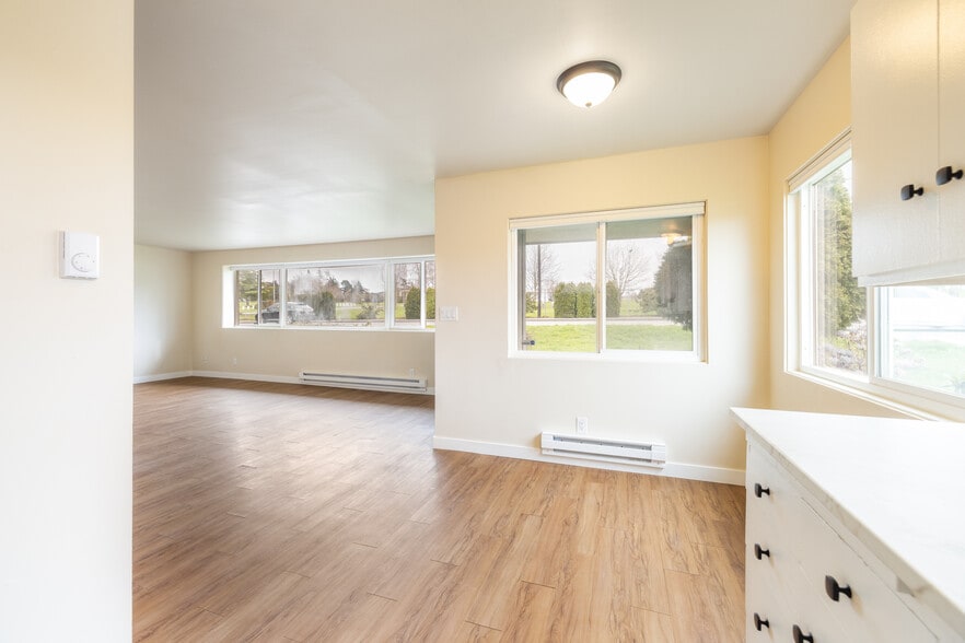 Building Photo - 1201 E Fir St