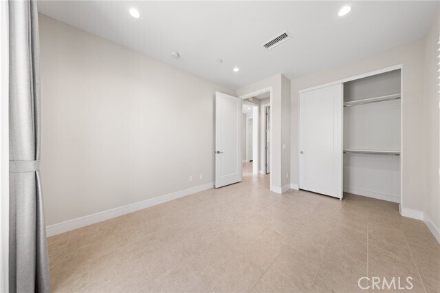 Building Photo - 231 Evaroad