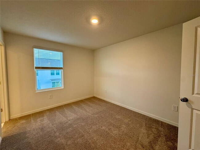 Building Photo - 2923 Skyline Lp