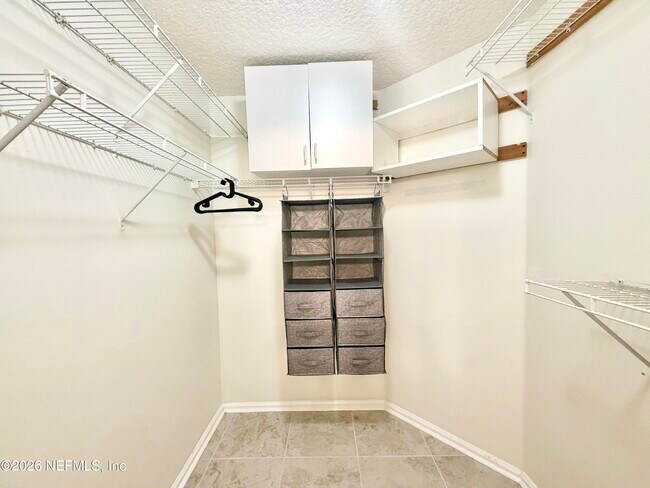 Building Photo - 1720 Cross Pines Dr