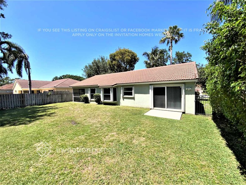 Building Photo - 4818 S Lee Rd