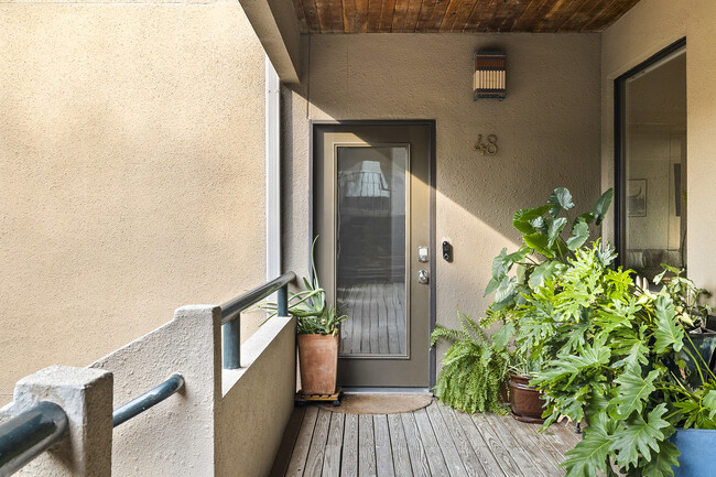 Building Photo - 1707 Spyglass Dr
