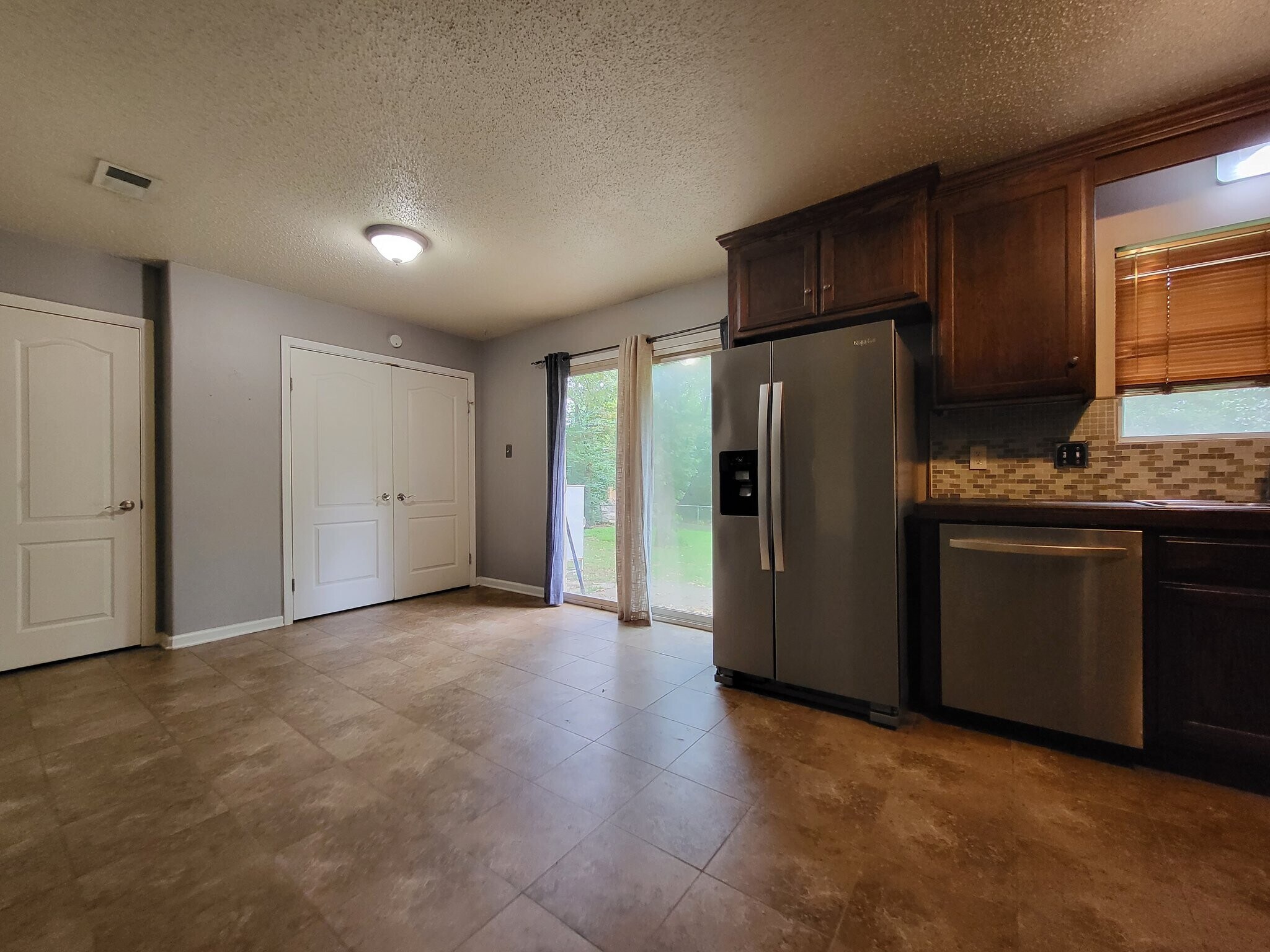Building Photo - 10 Northhaven Pl