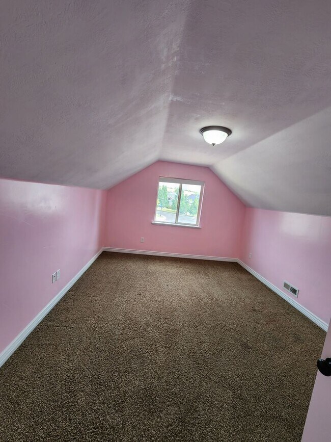 Building Photo - 11369 Hereford Ct