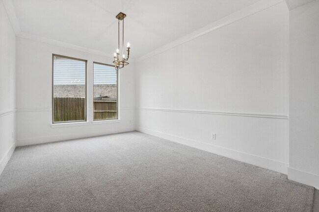 Building Photo - 863 Sarasota Shore Dr