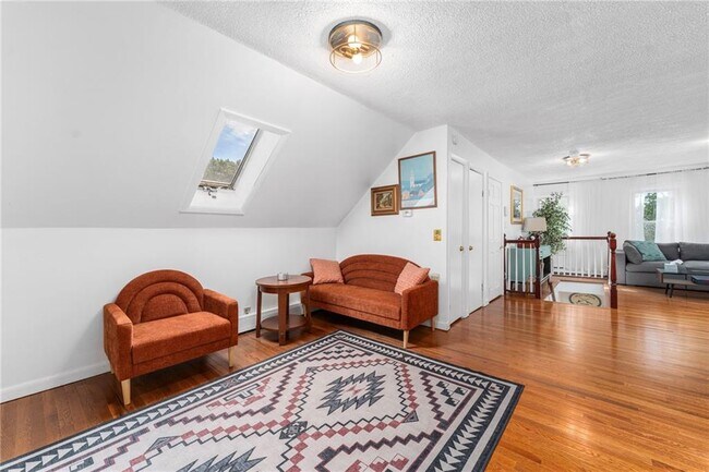 Building Photo - 183 Wood St