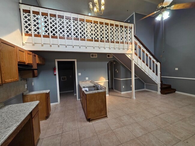 Building Photo - 96 Willow Dr