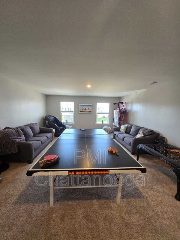Building Photo - 8631 Briar Rose Pl