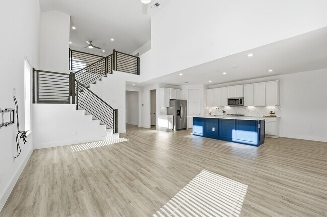 Building Photo - 13744 Rising Sun Ln