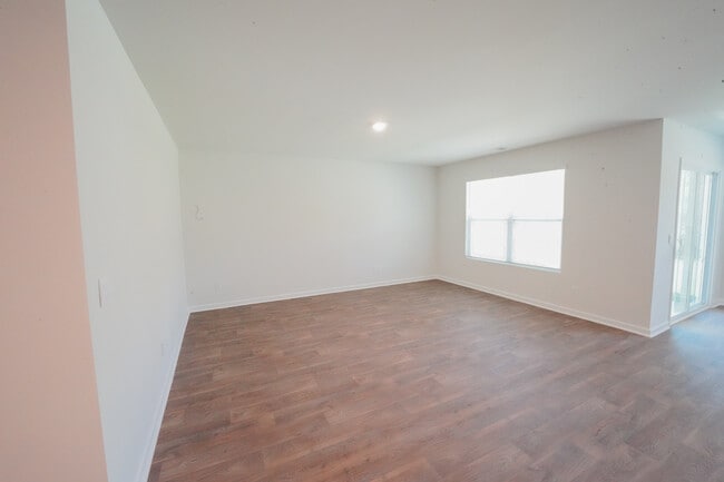 Building Photo - 448 Coconut Dr