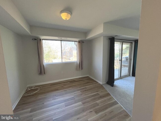 Building Photo - 211 Victor Pkwy