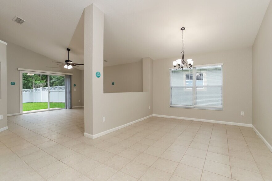 Building Photo - 2982 White Cedar Cir