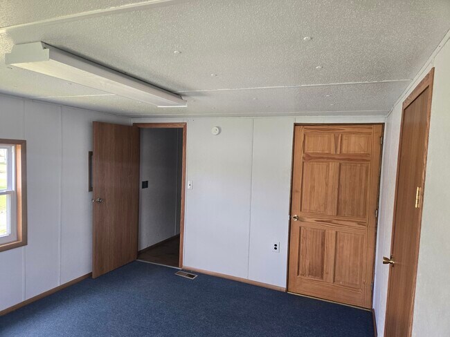 Building Photo - 12525 Knollwood Ln