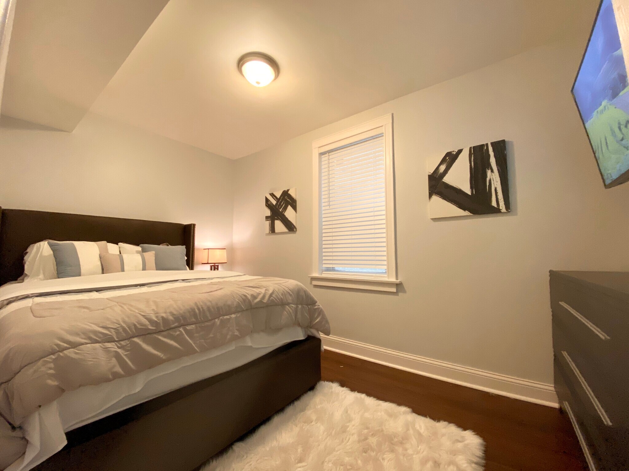 Building Photo - 3125 W 41st Pl