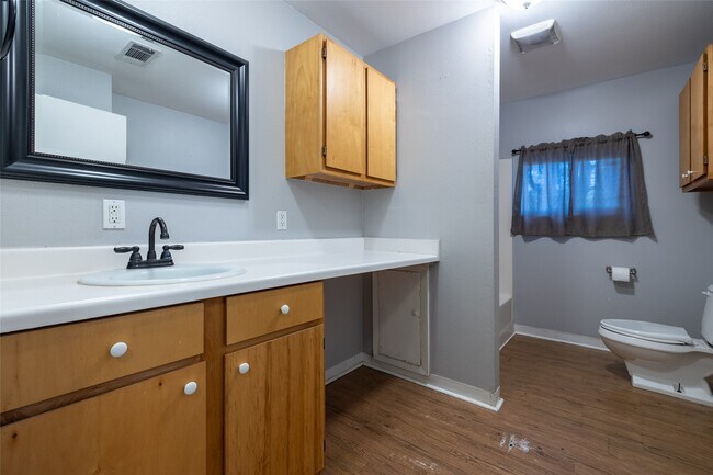 Building Photo - 2405 County Rd 2235