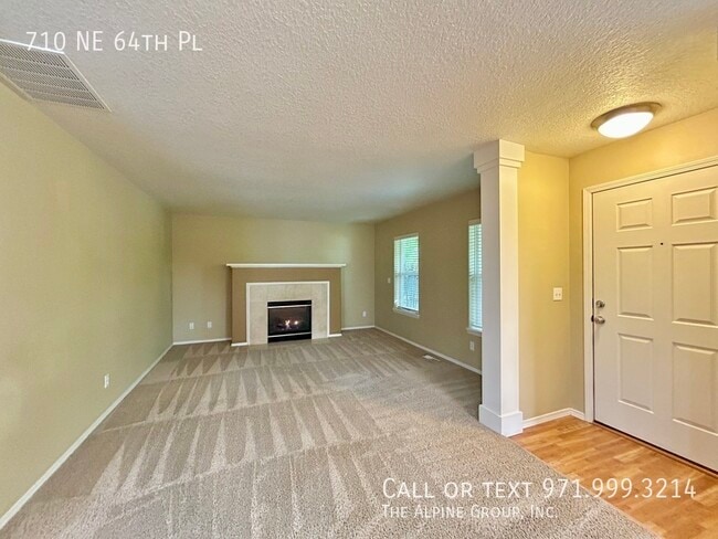 Building Photo - 710 NE 64th Pl