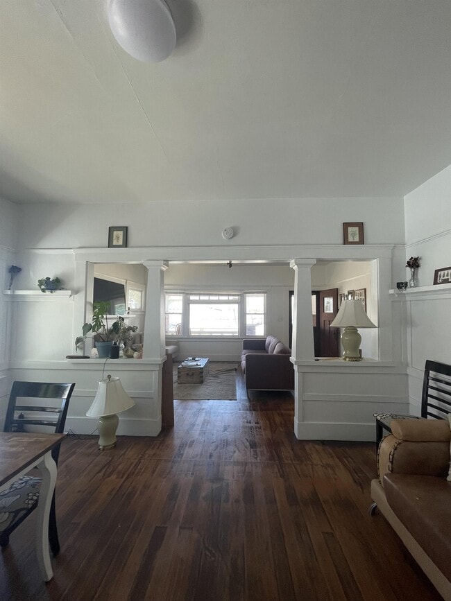 Building Photo - 292 Higuera St