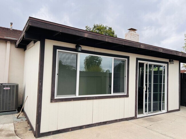 Building Photo - **Spacious Casita Style Condo 3 Bedrooms 2 Bathrooms**
