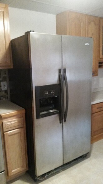Kitchen - 405 S 6th St