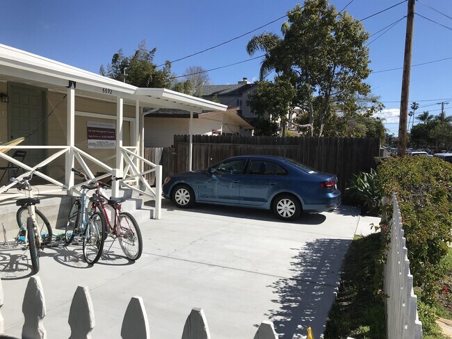 Building Photo - 6692 Trigo Rd