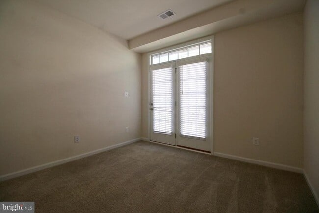 Building Photo - 13615 Air and Space Museum Pkwy